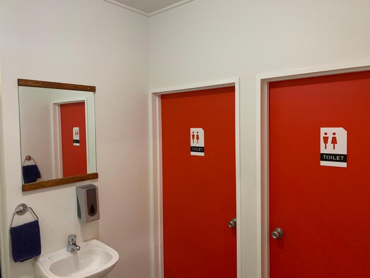 הוסטל Wanaka Backpackers Bothy מראה חיצוני תמונה
